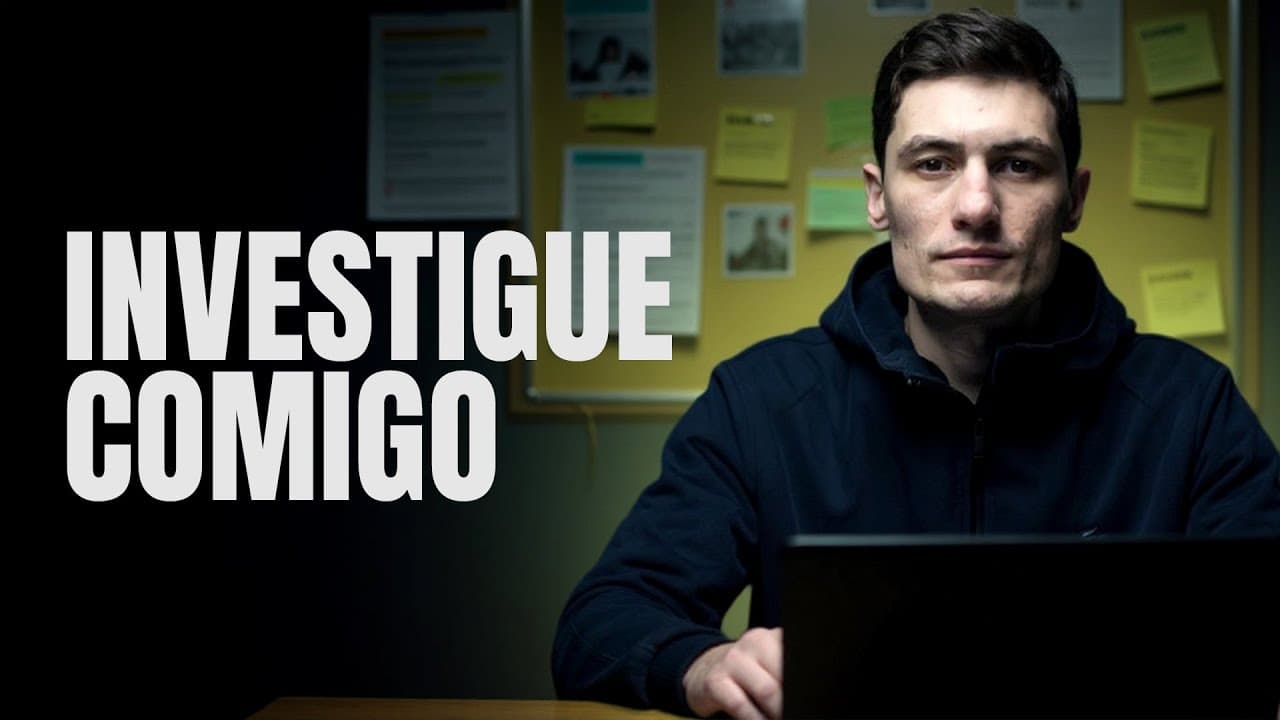 Tela de computador com uma sala de CTF aberta ao lado de um leitor de metadados e do mapa de redes Wi-Fi durante a investigação